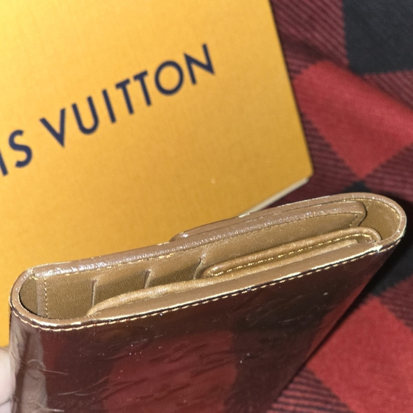 Louis Vuitton vernis wallet with box - Picture 5 of 8